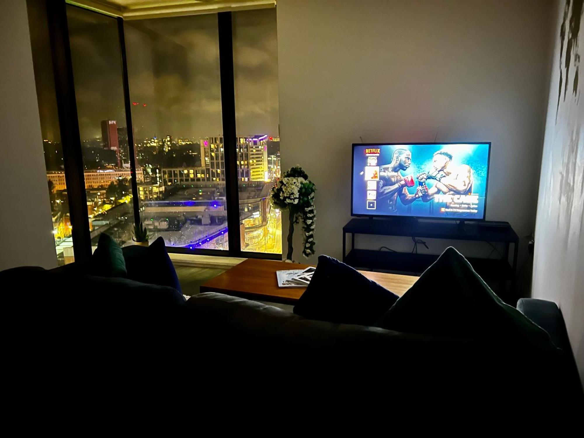 Premium Deals L Last-Minute Stay L 4 Min Walk To Birmingham Central Library L 18Th Floor 2 Bed 2 Bath City Centre Penthouse With Gym & Netflix By Jvt Short Lets ภายนอก รูปภาพ