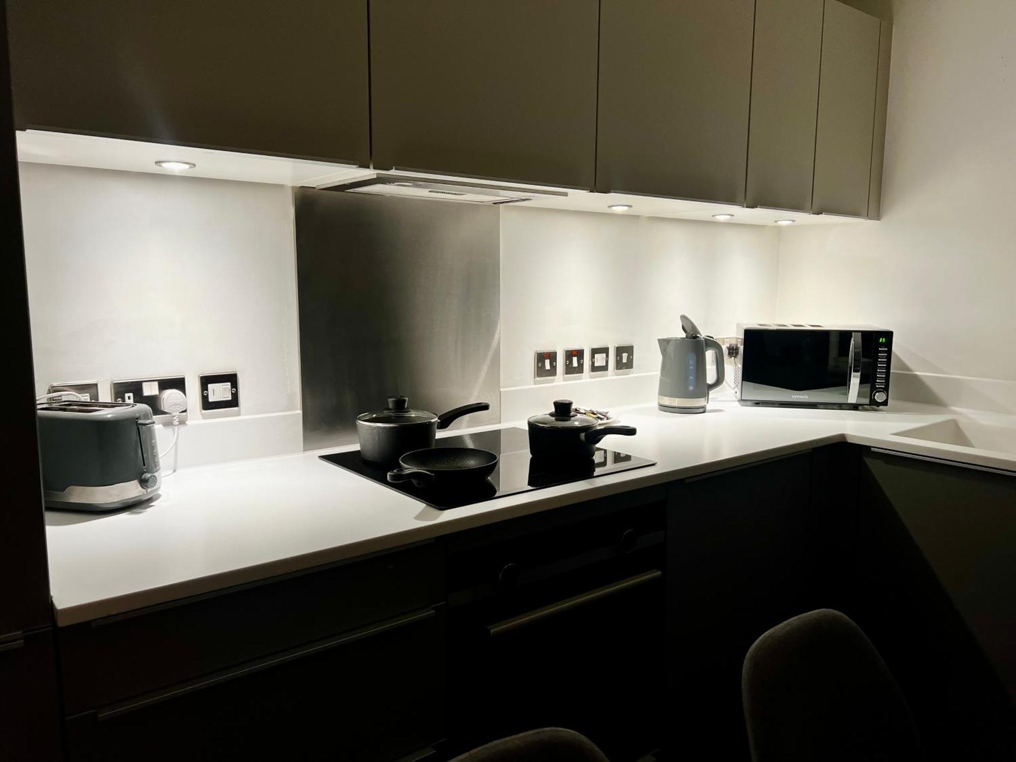 Premium Deals L Last-Minute Stay L 4 Min Walk To Birmingham Central Library L 18Th Floor 2 Bed 2 Bath City Centre Penthouse With Gym & Netflix By Jvt Short Lets ภายนอก รูปภาพ
