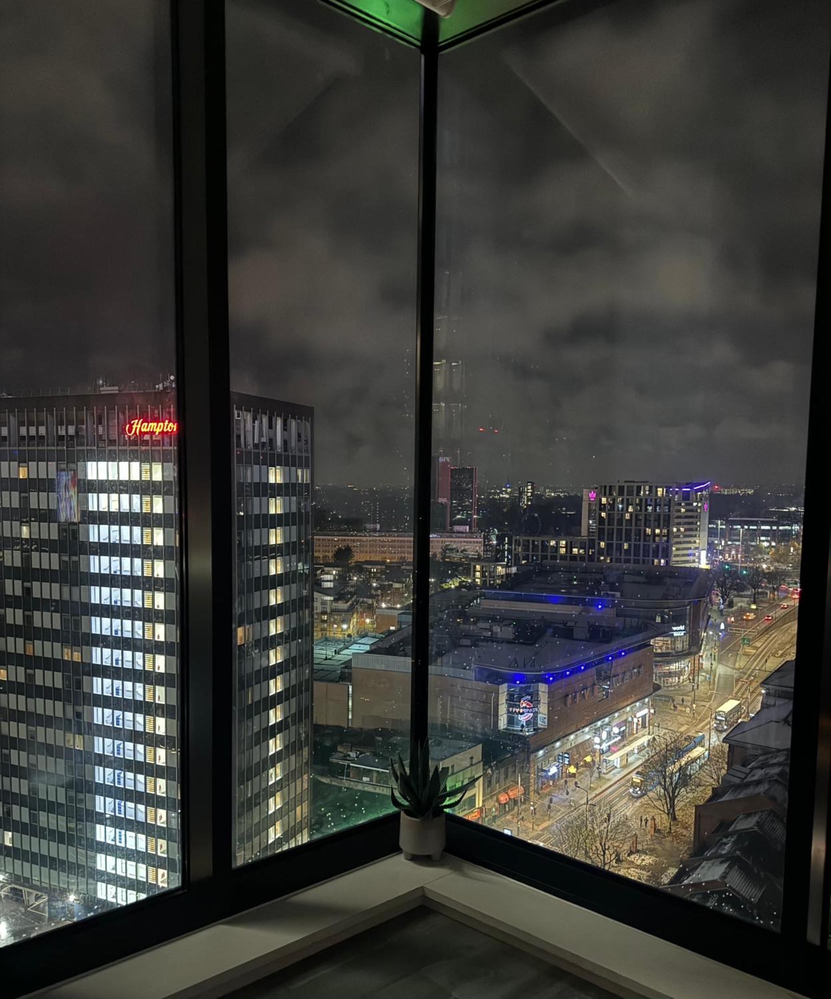 Premium Deals L Last-Minute Stay L 4 Min Walk To Birmingham Central Library L 18Th Floor 2 Bed 2 Bath City Centre Penthouse With Gym & Netflix By Jvt Short Lets ภายนอก รูปภาพ