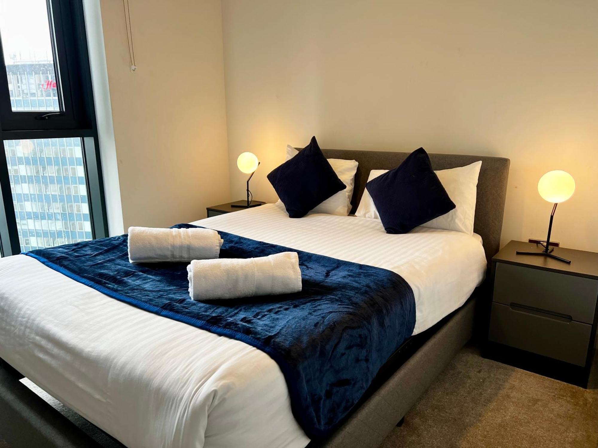 Premium Deals L Last-Minute Stay L 4 Min Walk To Birmingham Central Library L 18Th Floor 2 Bed 2 Bath City Centre Penthouse With Gym & Netflix By Jvt Short Lets ภายนอก รูปภาพ