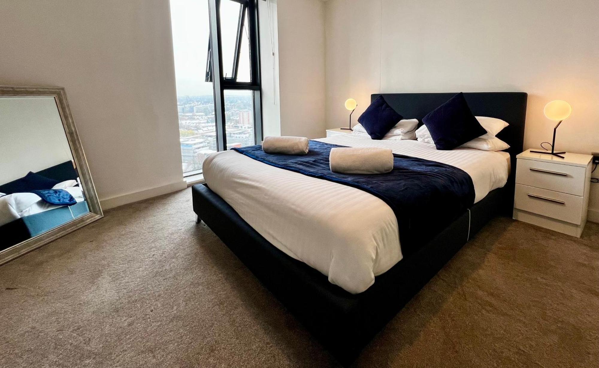 Premium Deals L Last-Minute Stay L 4 Min Walk To Birmingham Central Library L 18Th Floor 2 Bed 2 Bath City Centre Penthouse With Gym & Netflix By Jvt Short Lets ภายนอก รูปภาพ