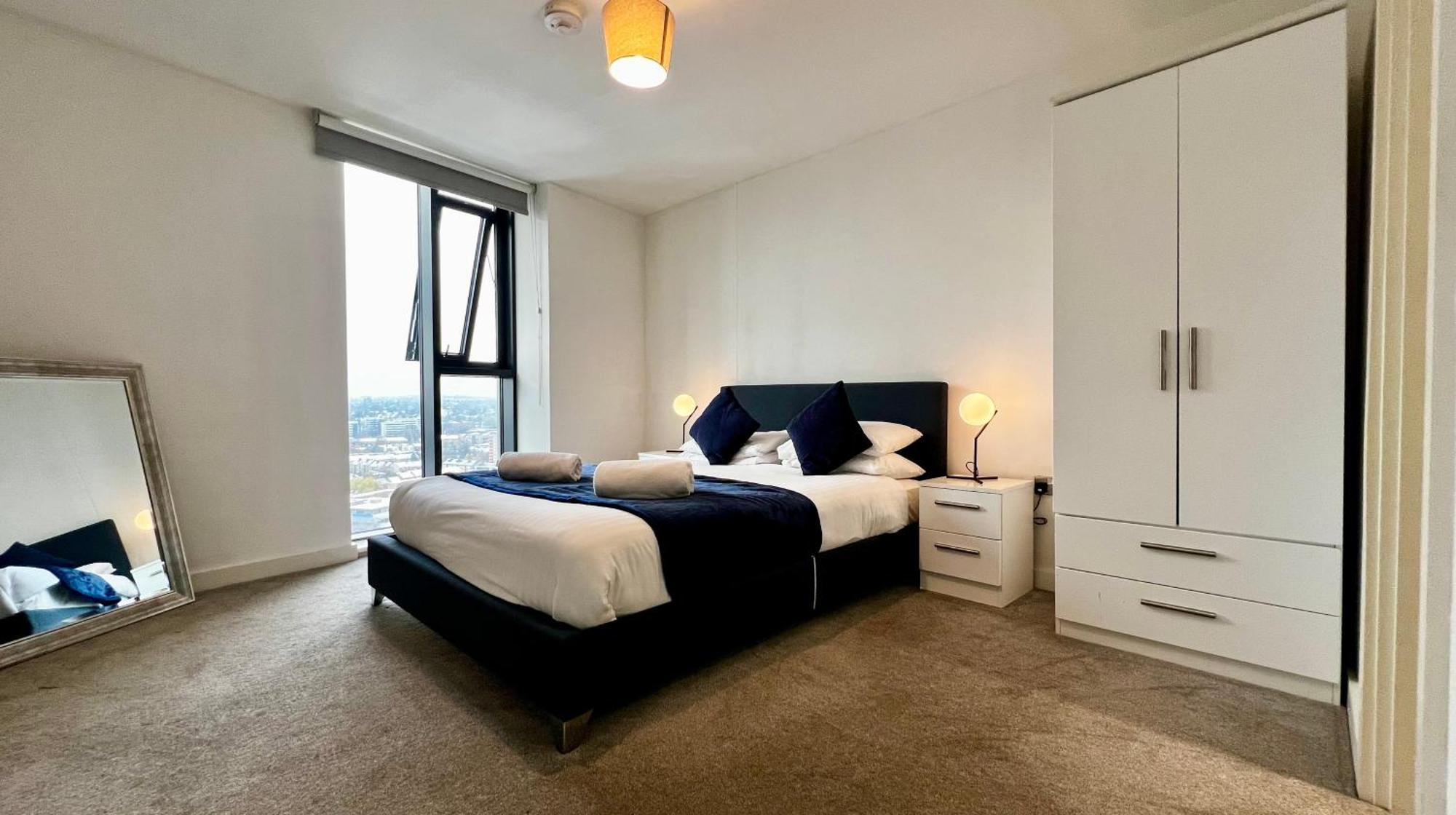 Premium Deals L Last-Minute Stay L 4 Min Walk To Birmingham Central Library L 18Th Floor 2 Bed 2 Bath City Centre Penthouse With Gym & Netflix By Jvt Short Lets ภายนอก รูปภาพ